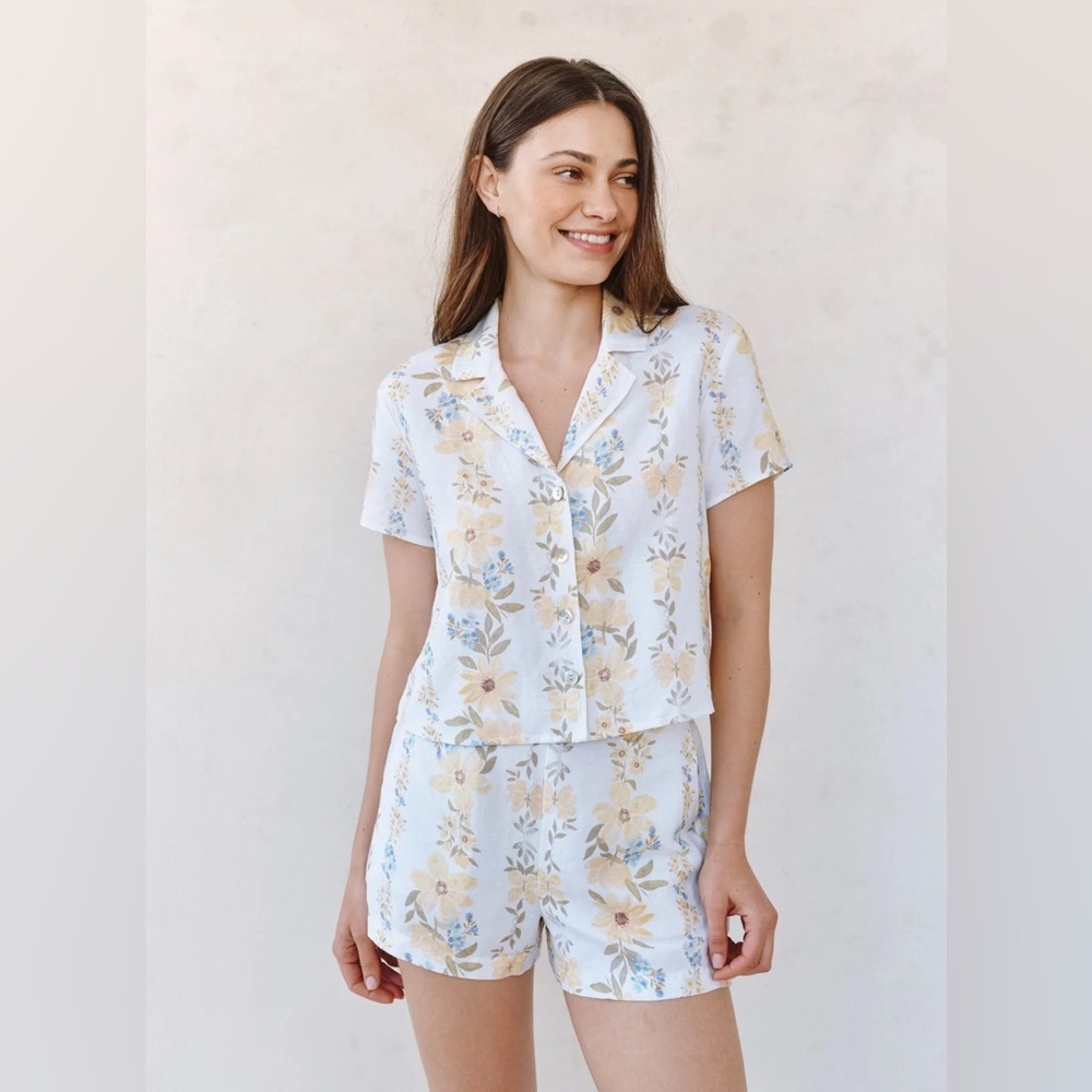Bella Dahl short sleeve knotch collar shirt - XS